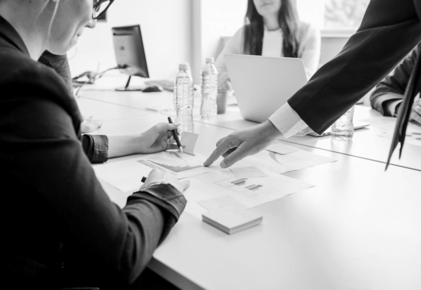 Oficina de sigiraeroulene en Murcia especializada en análisis financiero industrial